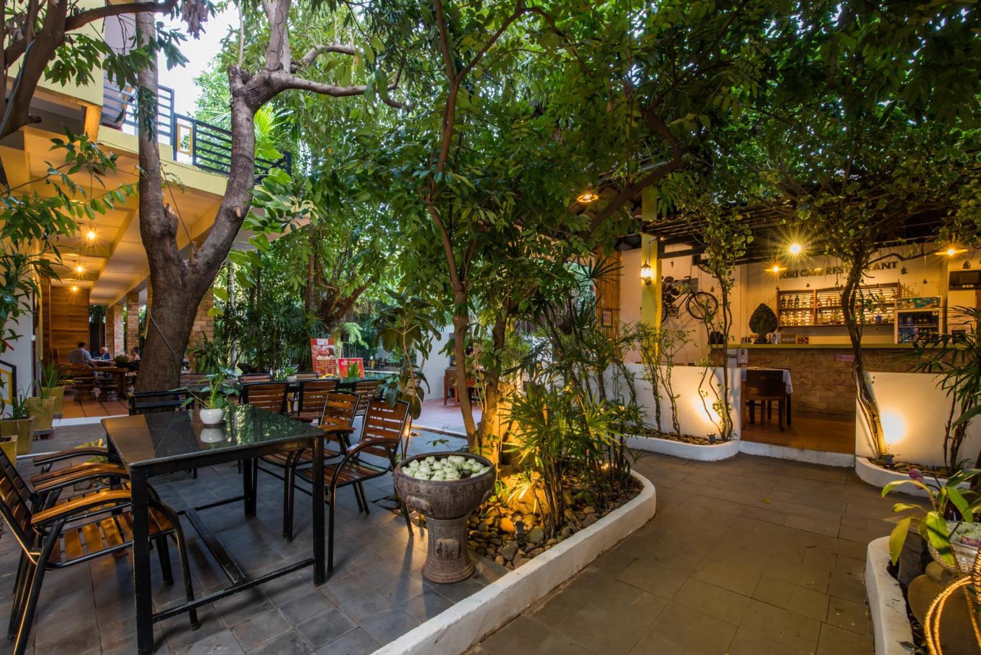 Samnak Lounge Hotel Сием Реап Екстериор снимка